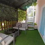 Apartment Igraliste Mirakul