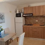 Apartment Igraliste Mirakul *